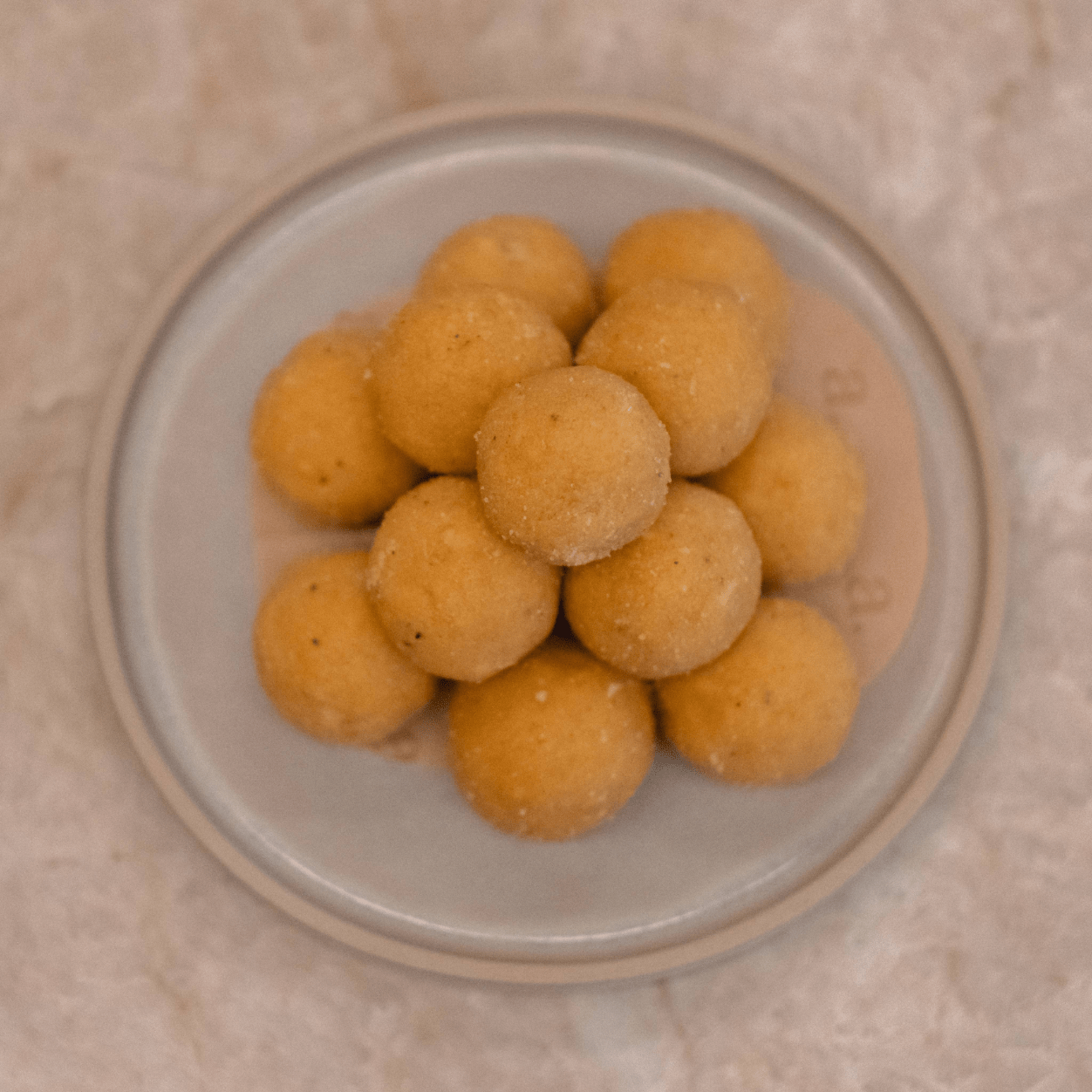 dukaan-besan-laddoo-1